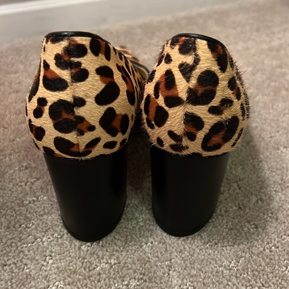 Marc Fisher faux animal hair cheetah block heeled pumps - size 6 - Picture 5 of 7